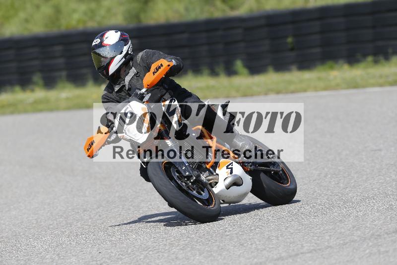 /Archiv-2025/09 22.04.2025 Cornu Master School ADR/gruen-vert/16